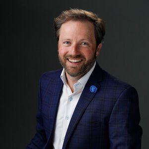 Meet your Posher, Grant